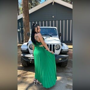 Athena one shoulder maxi dress-Kelly green